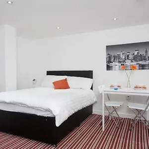 Apartment Brownhill In United Kingdom