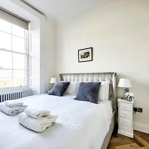  Apartment Guestready - Modern 5 Minutes Walk From Princes Street United Kingdom