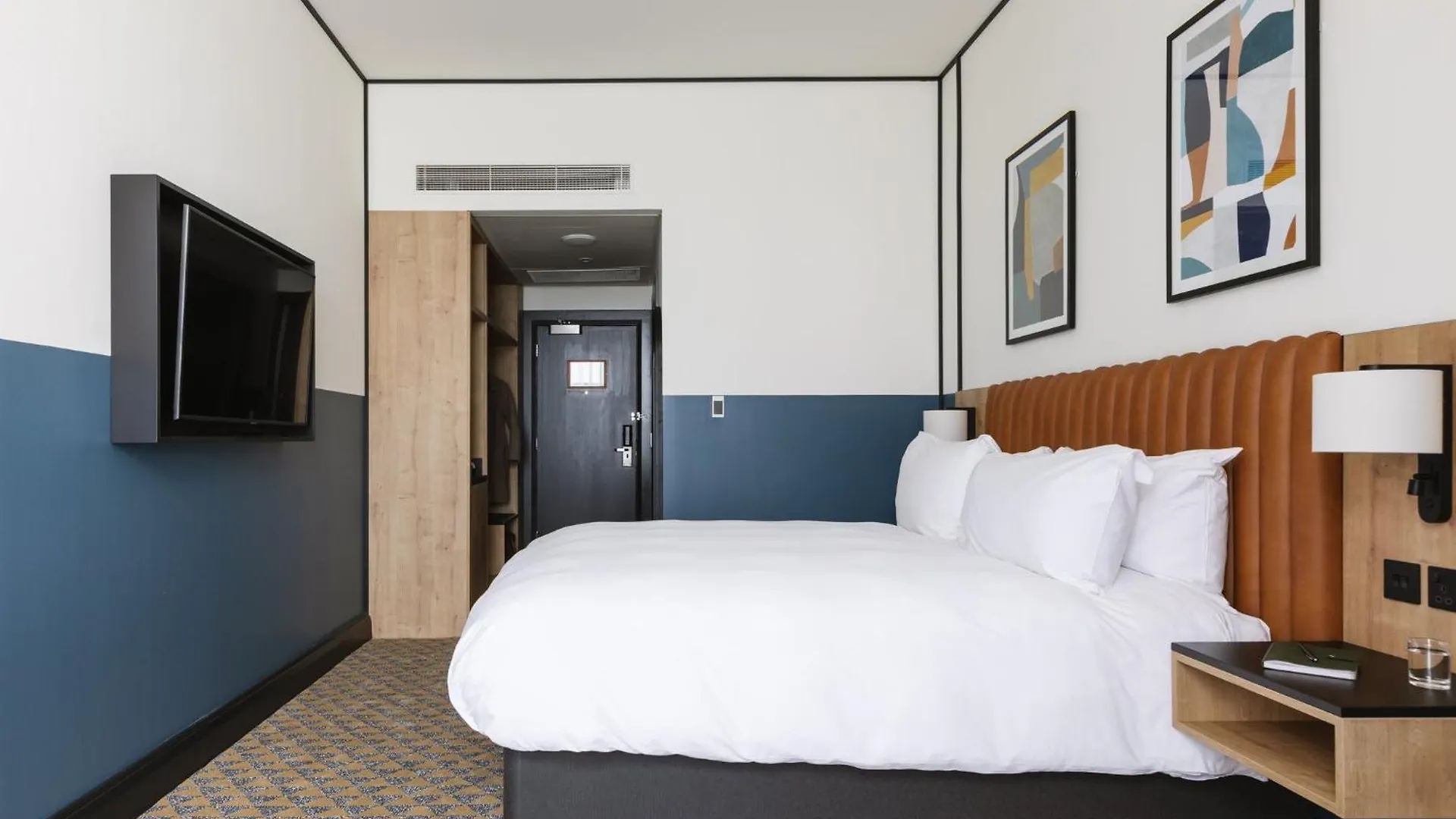Voco Belfast By Ihg Hotel 4*,