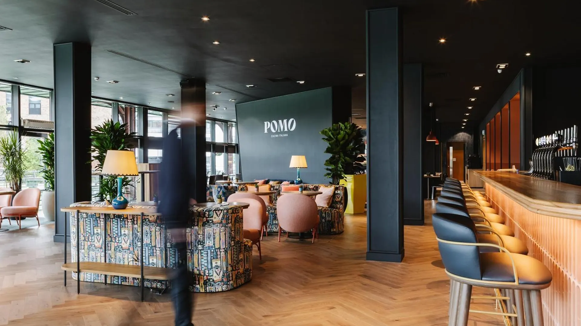 Voco Belfast By Ihg Hotel 4*,