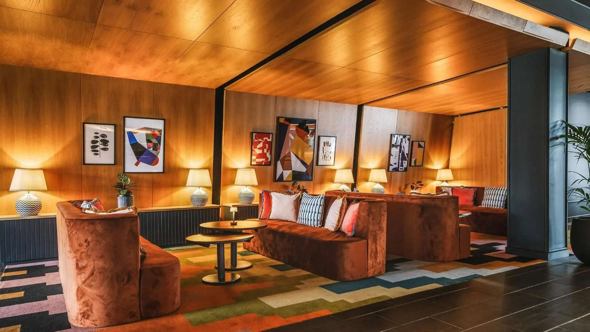 Voco Belfast By Ihg Hotel