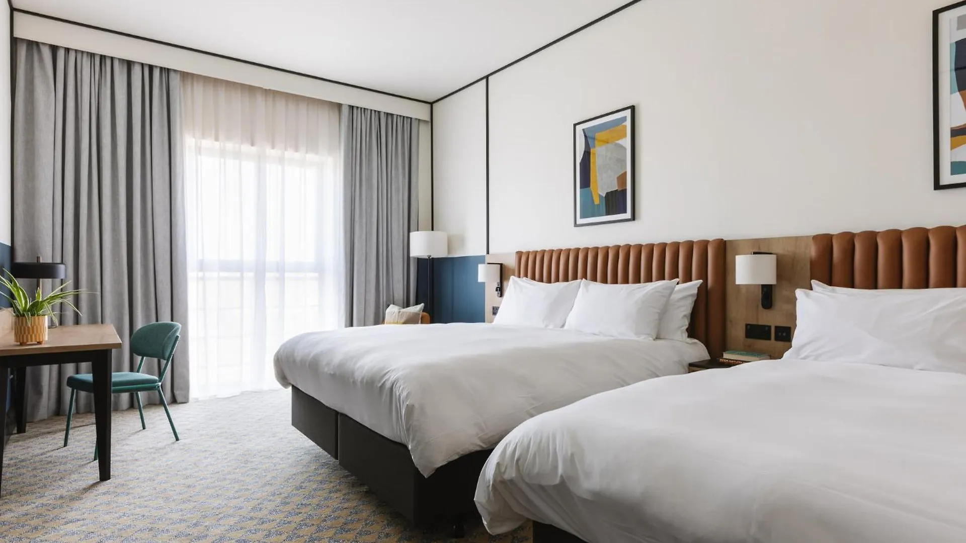 Voco Belfast By Ihg Hotel